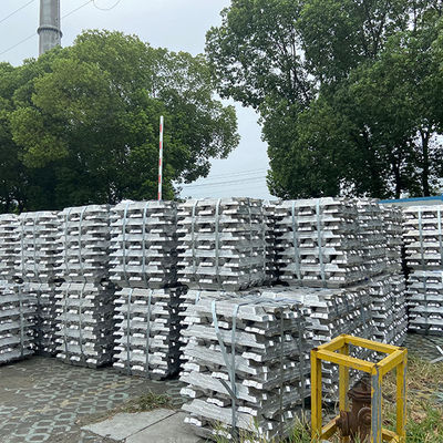Al99.70 Wlewki aluminiowe A7 800 X 180 X 90 mm do topienia złomu aluminiowego na wlewki